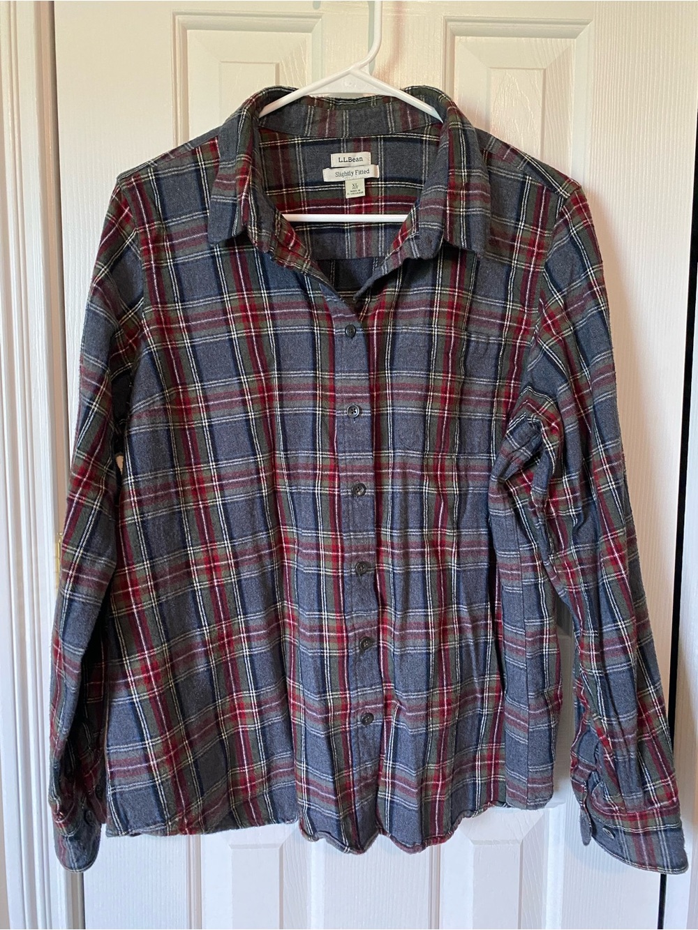 L.L.Bean Plaid Button-Up Flannel Shirt - Gray & Red Size XL Petite